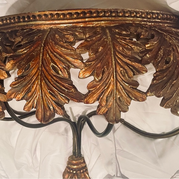 Beautiful gold leaf shelf - Picture 4 of 10